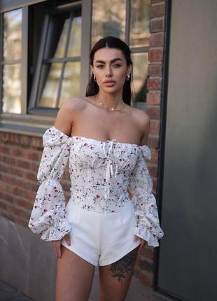 Жіночий топ блуза