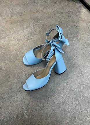 Босоніжки жіночі блакитні натуральна шкіра