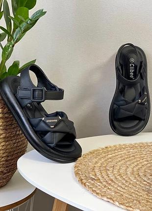 Босоніжки для дівчинки