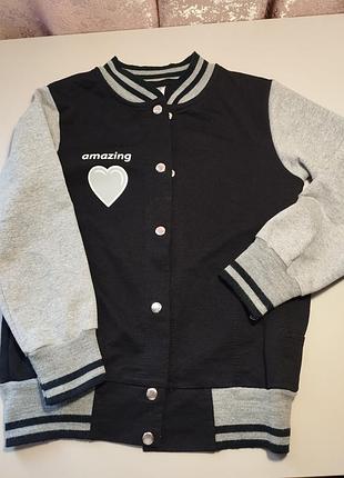 Кофта для девочки. подойдет для ребенка на рост 116.