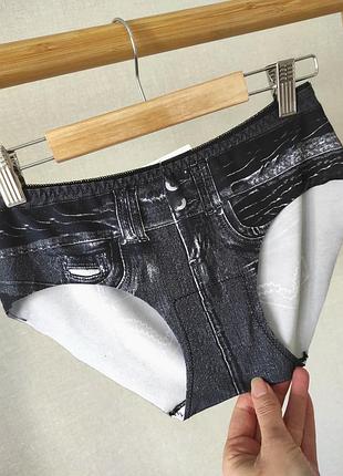 Новые женские трусики бесшовные