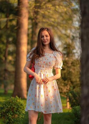 Сукня міді