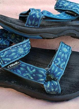 Сандалі teva 32 розмір 21,5 см