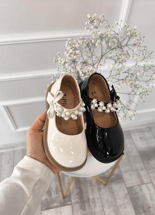 Красивые туфли на девочку