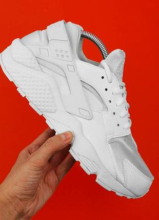 Брендові оригінальні нові білі кросівки nike 26 см