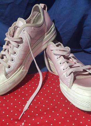 Взуття на літо, adidas