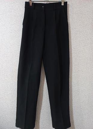 Чорні класичні брюки