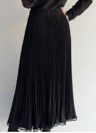 Нова довга спідниця плісе
