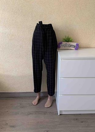 Фирменные брюки с пояском!!