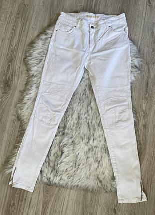 Білі джинси skinny