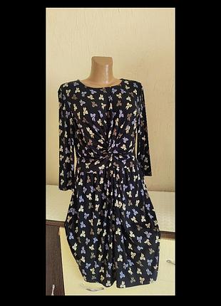 Чудова сукня