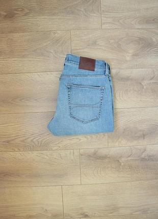 Джинси hollister
