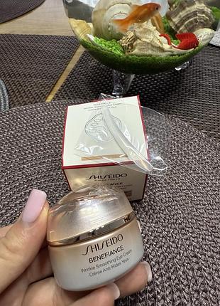 Крем для очей shiseido benefiance reneurared technology wrinkle smoothing eye cream