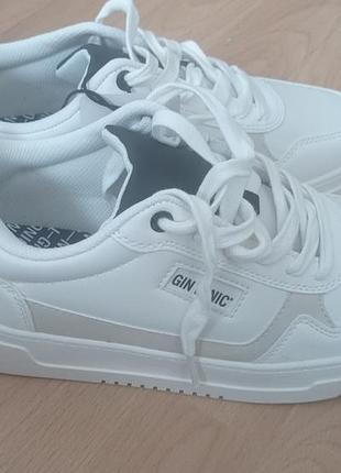 Новые кроссовки 41р. 27см.