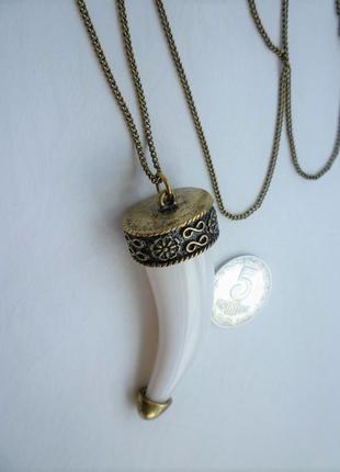 Крупная подвеска, бижутерия, под старину.