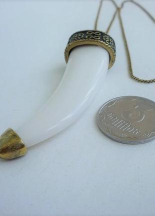 Крупная подвеска, бижутерия, под старину.