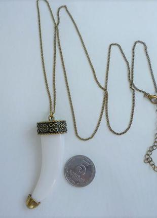 Крупная подвеска, бижутерия, под старину.