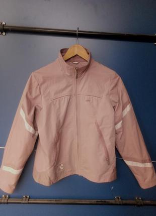 Вітровка дуже крута