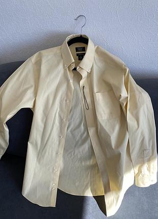 Мужская желтая рубашка с длинным рукавом