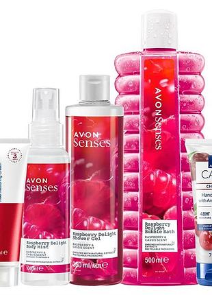 Набор уходовой косметики, avon
"ягодный всплеск"