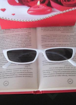 Модні сонцезахисні окуляри