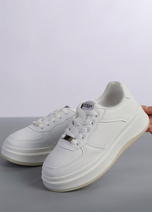 Кроссовки женские белые т1904