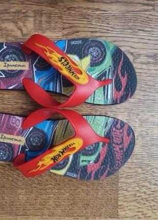 Вьетнамки резиновые фирменные