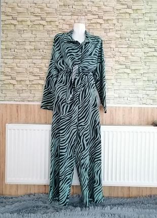 Летний легкий костюм комбинезон зебра