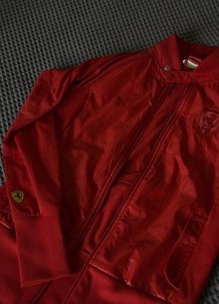Якісний жіночий зручний бомбер, puma ferrari, червоного кольору, розмір xs-s, в чудовій якості