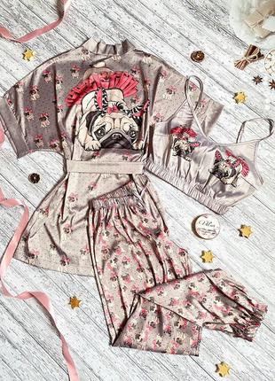 Шелковая пижама с халатом с принтом mops