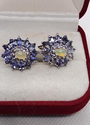 Серьги с опами и танкантами