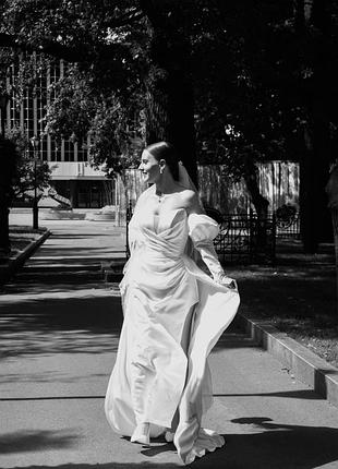 Весільна сукня