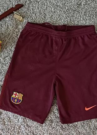 Шорты  спортивные  nike