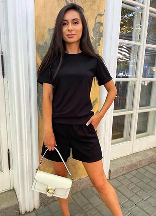 Летний костюм с шортами