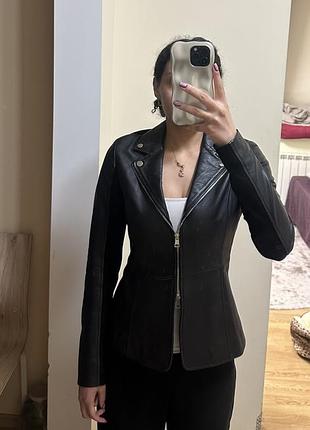 Кожаная куртка pinko