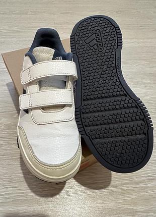 Дитячі кросівки adidas 33 розмір, вживані носили один сезон стан задовільний