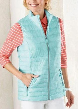 Женская жилетка
