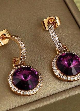 Серьги подвески xuping jewelry сваровски романс с бордовыми камнями 2.8 см золотистые