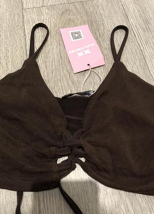 Топ шоколадного кольору