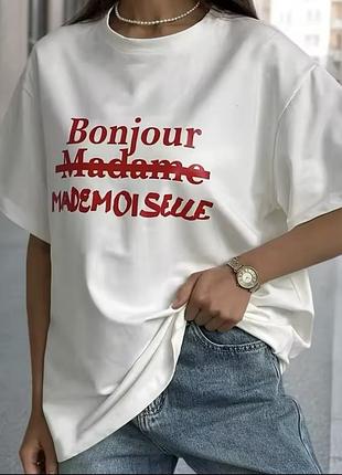 Білі футболки з написом s m l