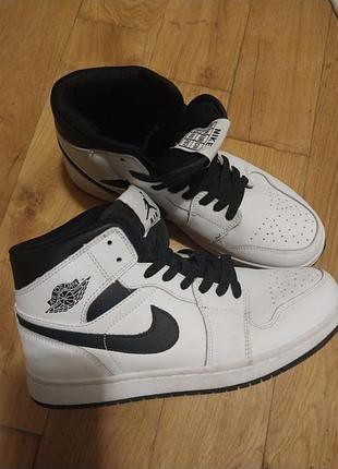 Якрасовки nike jordan