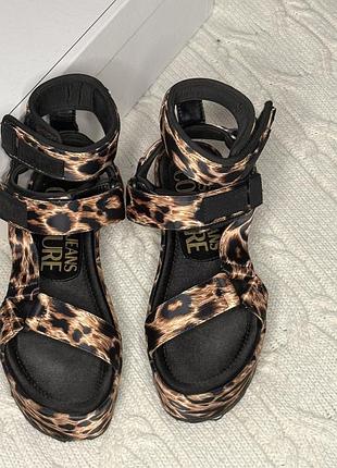 Босоножки, versace jeans couture , оригинал 35 -35,5 размер