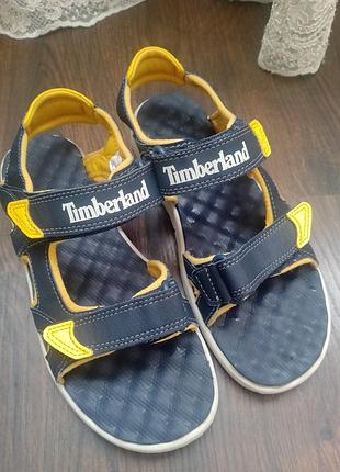 Сандалі timberland,стан ідеальний,як новенькі, тільки є нюанс не помітний