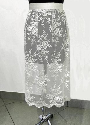 Кружевная юбка на резинке белого цвета, гипюр
