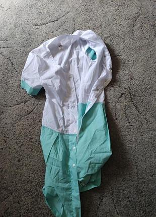 Жіночий медичний халат