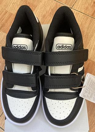 Кросівки adidas