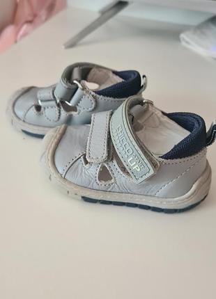 Босоножки chicco 2