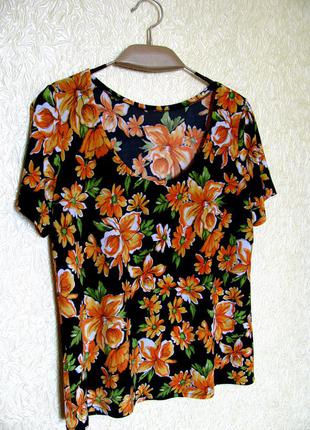 Яскрава футболочка блузка "холодок", р. 48-52
