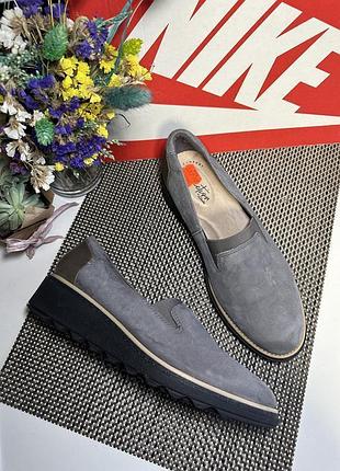 Оригінальні туфлі clarks