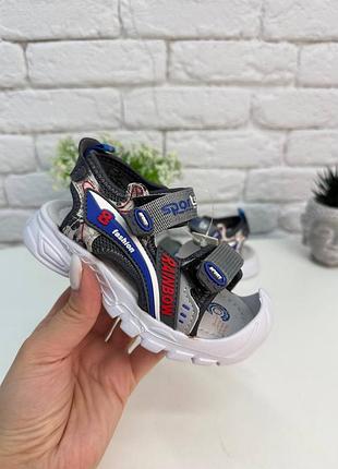 Босоножки для мальчиков с закрытыми носочком